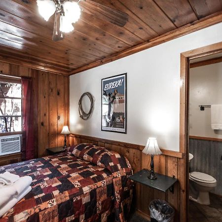 Apache Village Cabinette 11, Queen Bed, Midtown, Sleeps 2 รุยโดโซ ภายนอก รูปภาพ